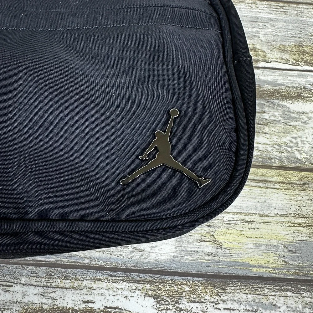 Nike Jordan Alpha Camera Bag Small Crossbody Jumpman Purse‎ WA0870-023 Black NWT